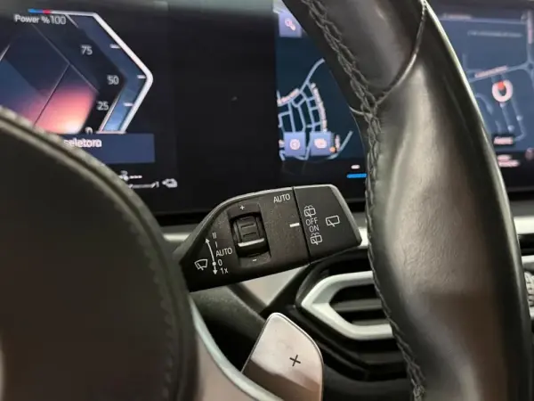 BMW 330 e Aut. M Sport 10