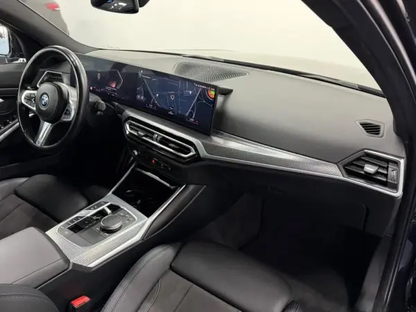 BMW 330 e Aut. M Sport 27