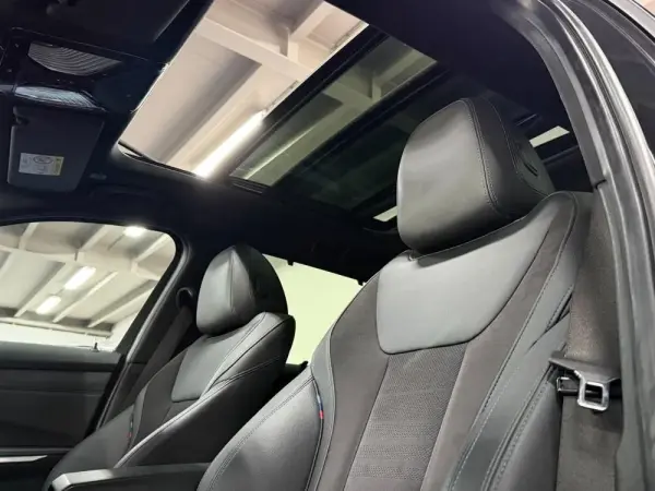 BMW 330 e Aut. M Sport 42