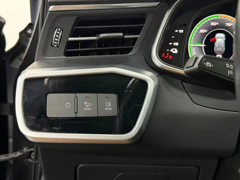 Audi A6 Avant 50 TFSIe quattro S tronic 13