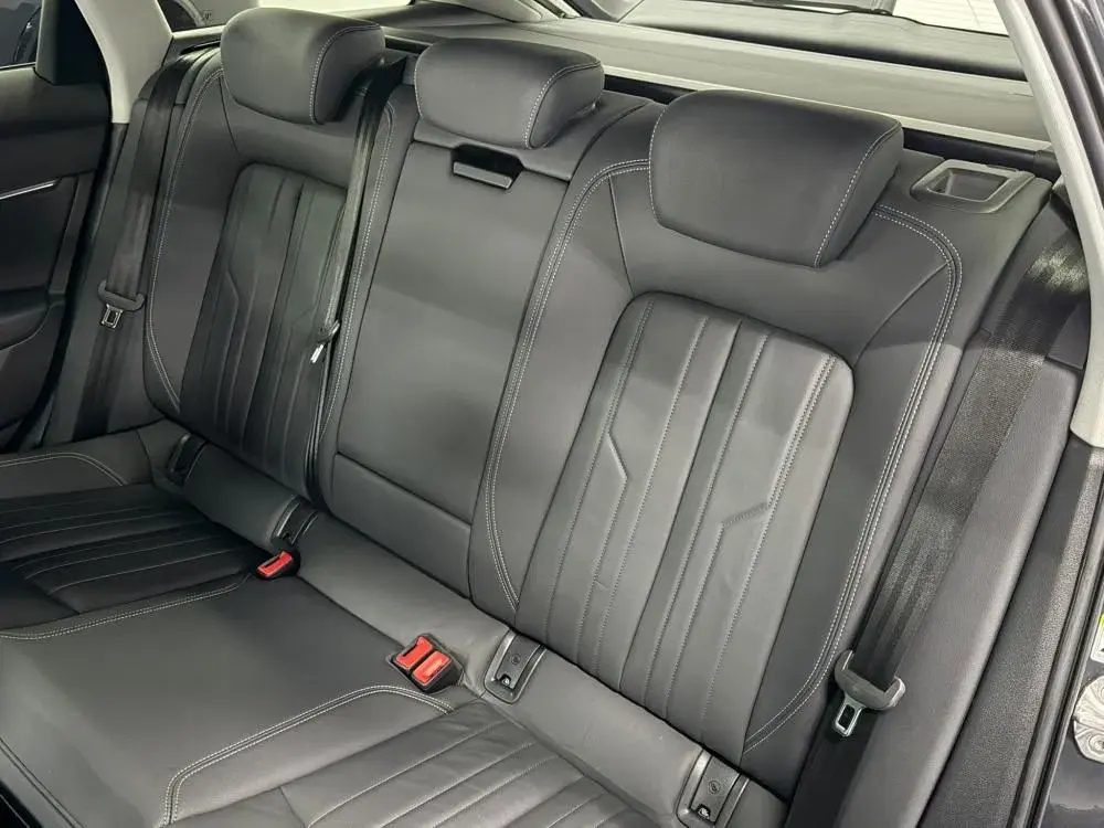Audi A6 Avant 50 TFSIe quattro S tronic 37