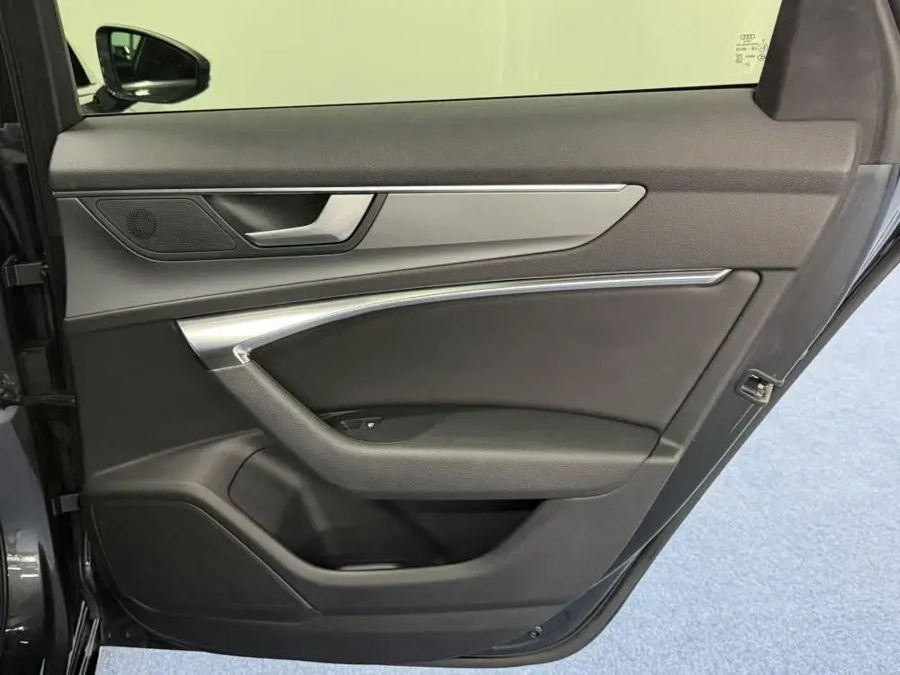 Audi A6 Avant 50 TFSIe quattro S tronic 35