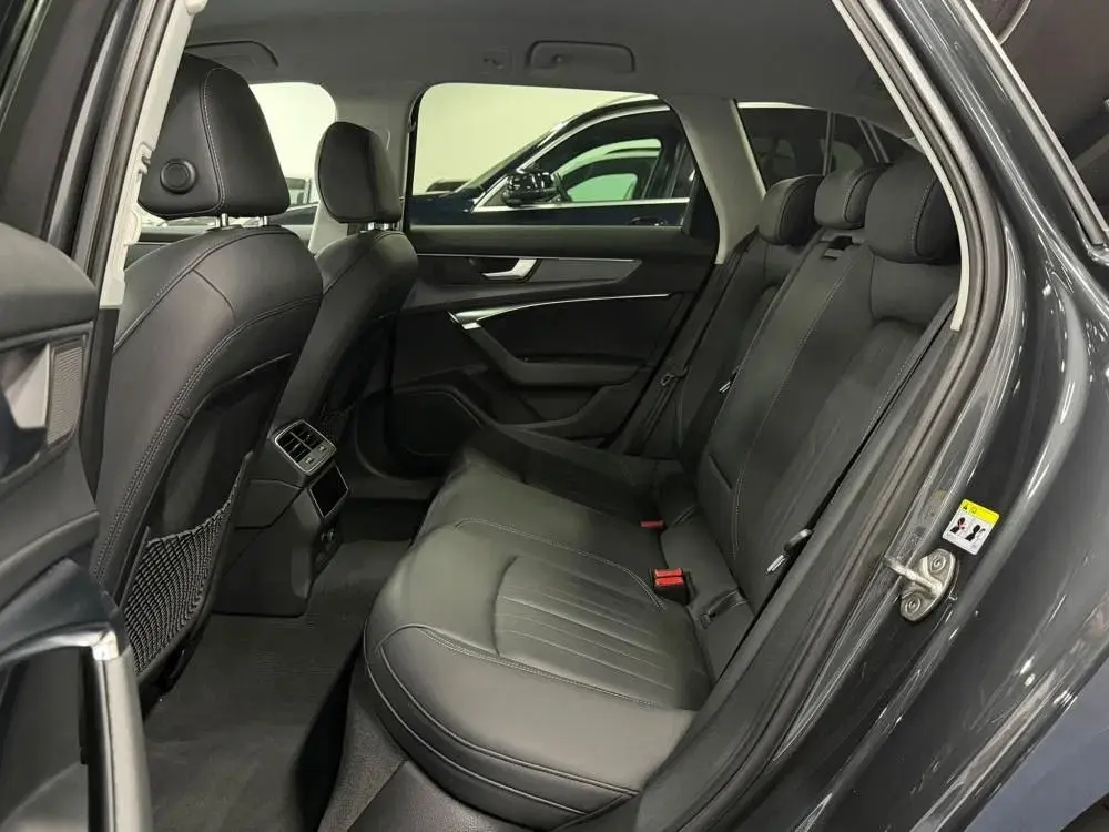 Audi A6 Avant 50 TFSIe quattro S tronic 44