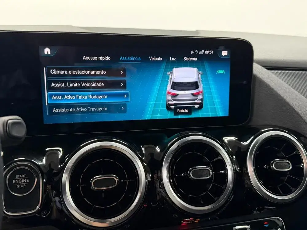 Mercedes-Benz GLA 250 e AMG Line 19