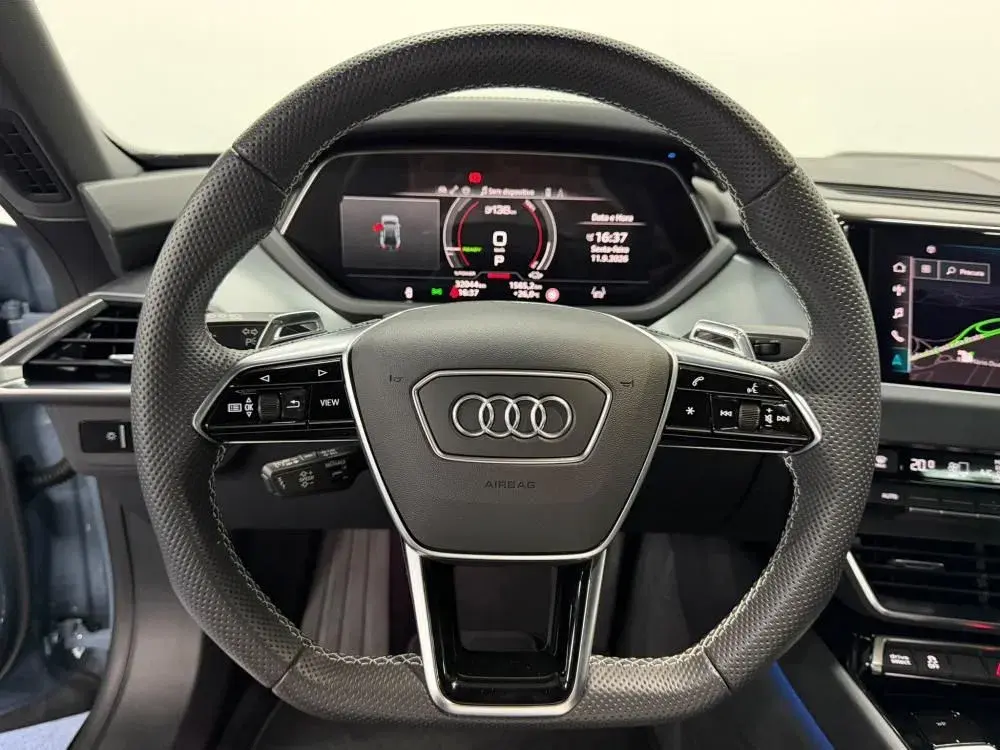 Audi e-tron GT quattro 8
