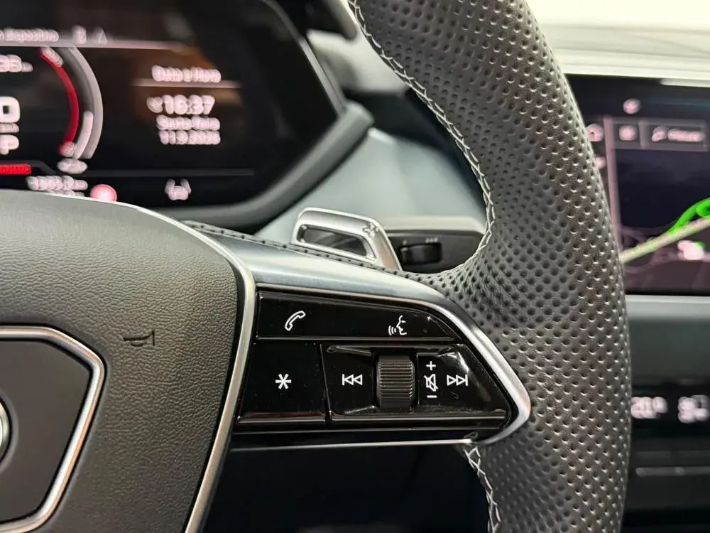 Audi e-tron GT quattro 13