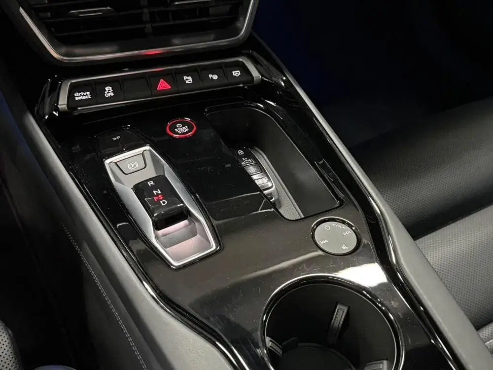 Audi e-tron GT quattro 28