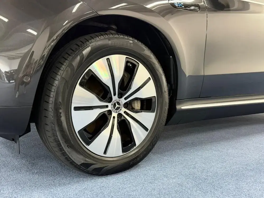 Mercedes-Benz EQC 400 4Matic 3