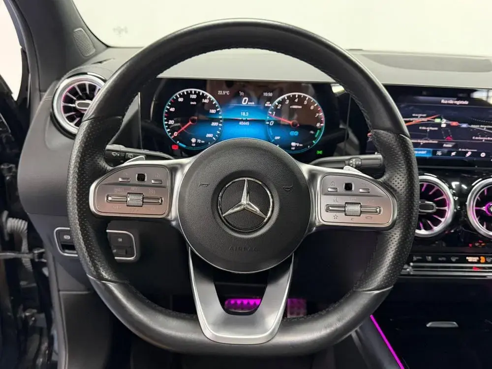 Mercedes-Benz GLA 250 e AMG Line 8