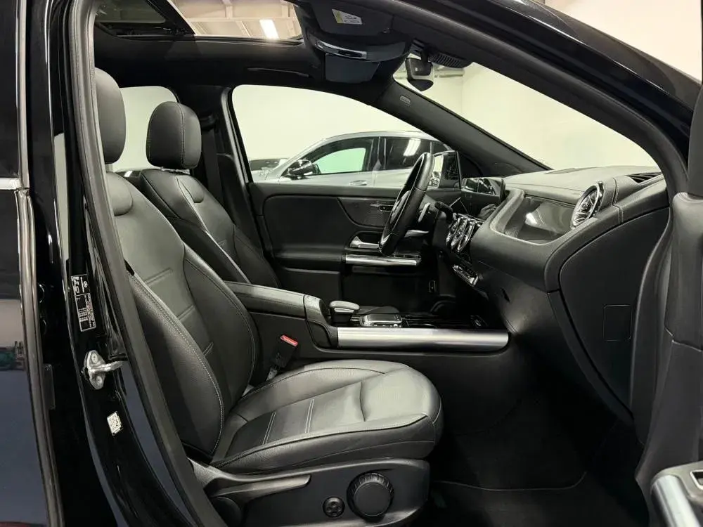 Mercedes-Benz GLA 250 e AMG Line 42