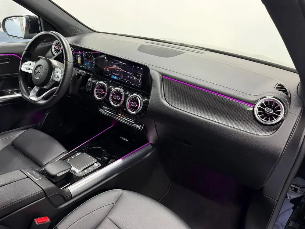 Mercedes-Benz GLA 250 e AMG Line 41