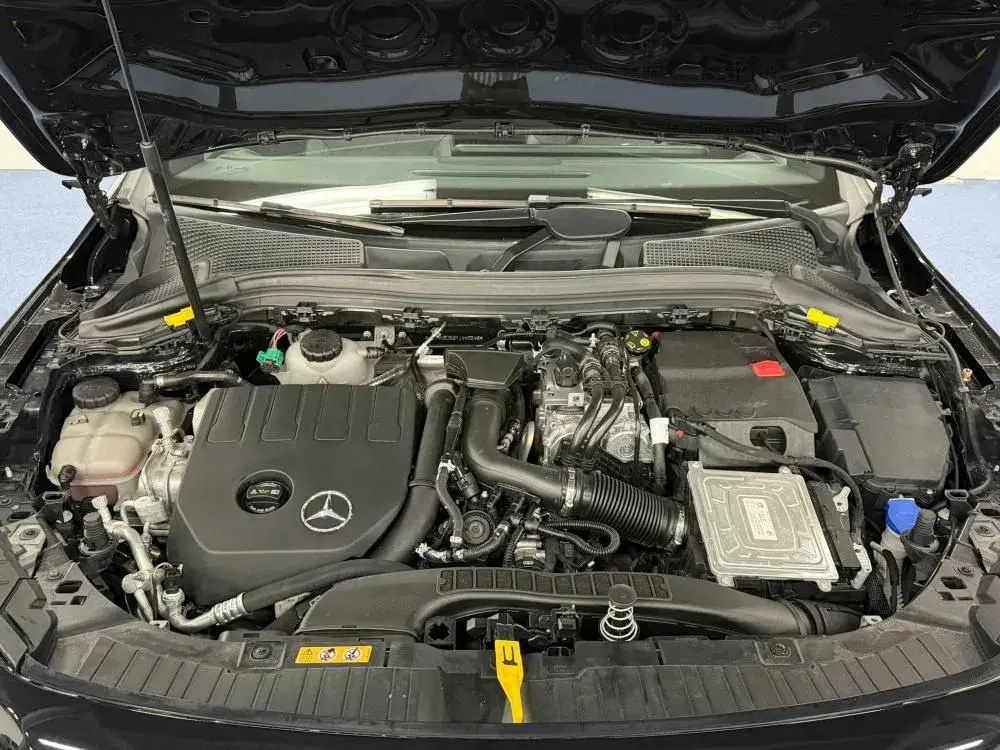 Mercedes-Benz GLA 250 e AMG Line 54