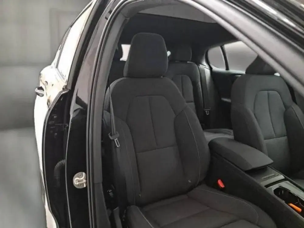 Volvo C40 Recharge Plus 10