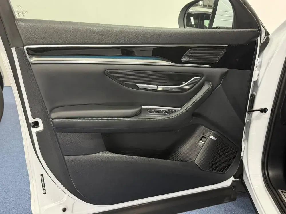 BYD Seal U 1.5 DM-i Comfort 27