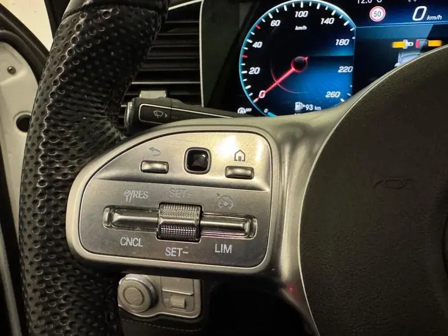 Mercedes-Benz GLE 400 d Coupé 4Matic 11