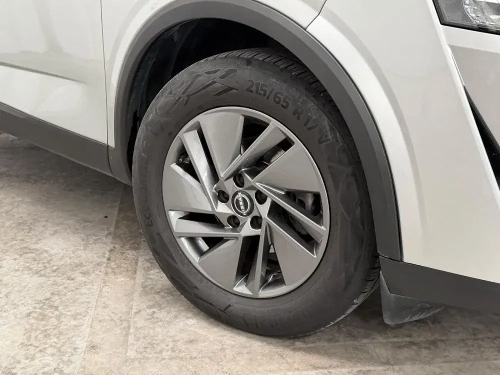 Nissan Qashqai 1.3 DIG-T Advance 6