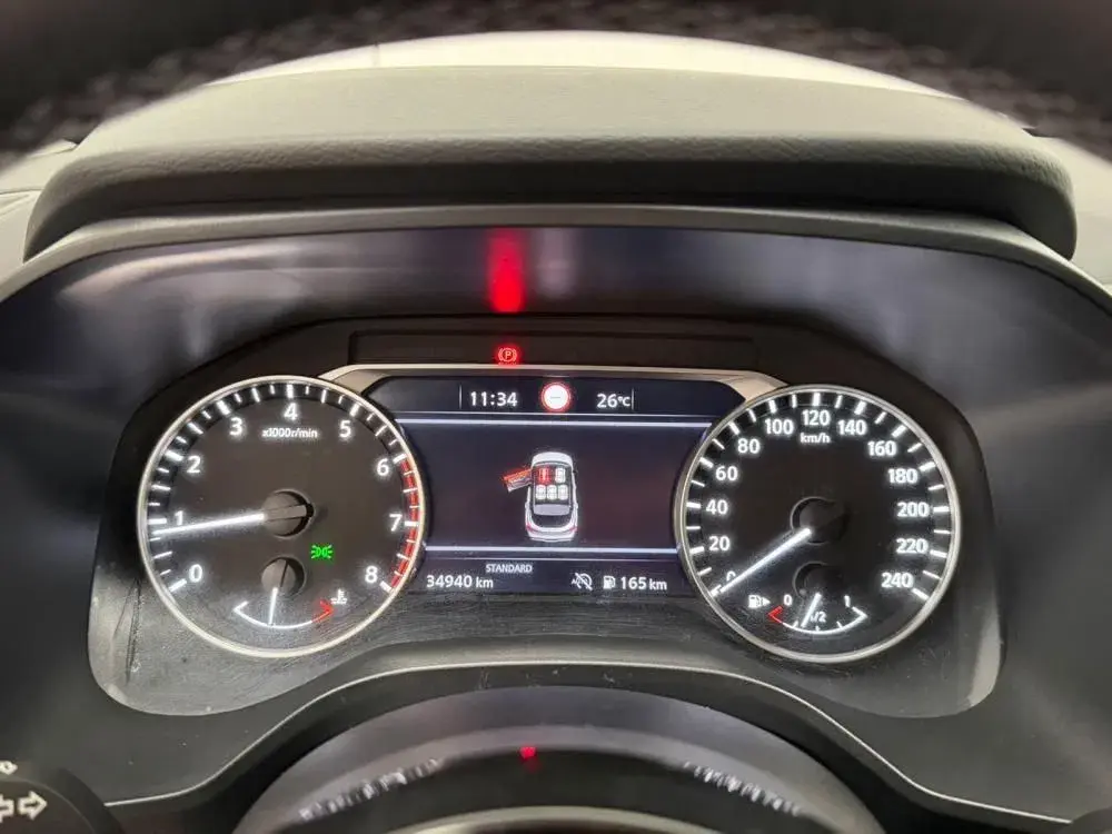 Nissan Qashqai 1.3 DIG-T Advance 9