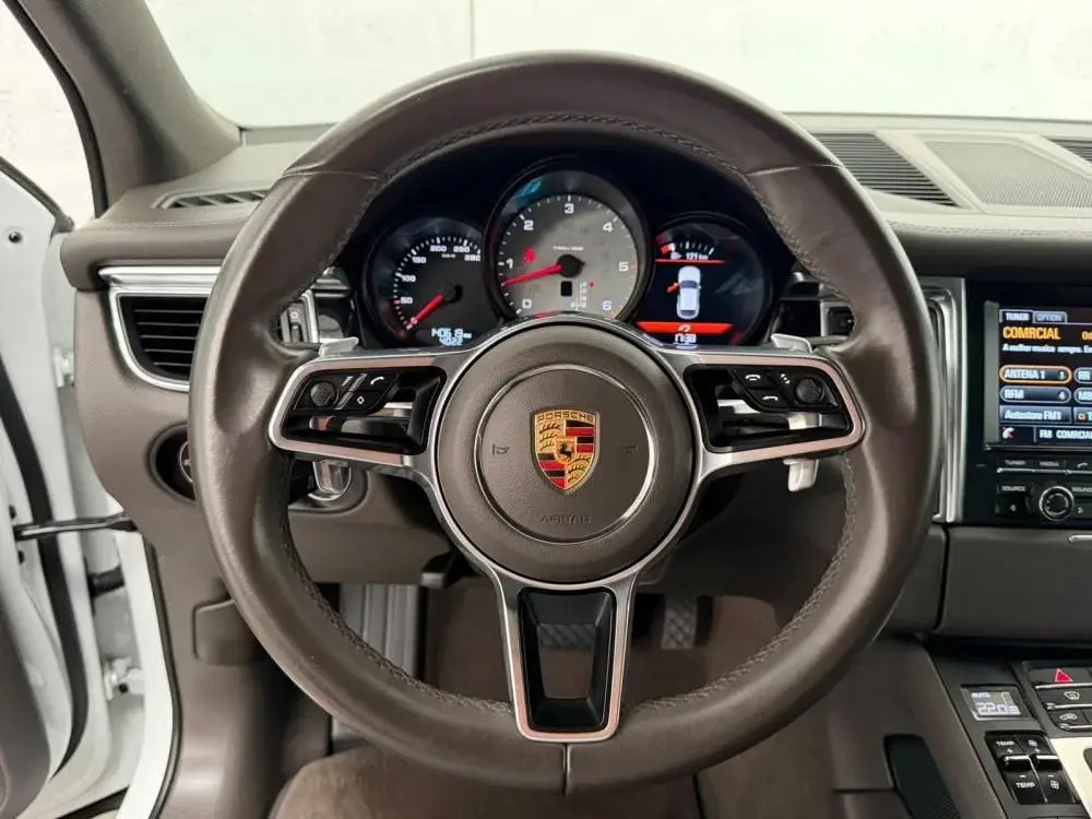 Porsche Macan S 7