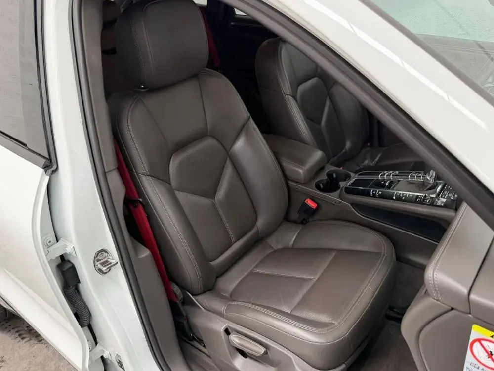 Porsche Macan S 21