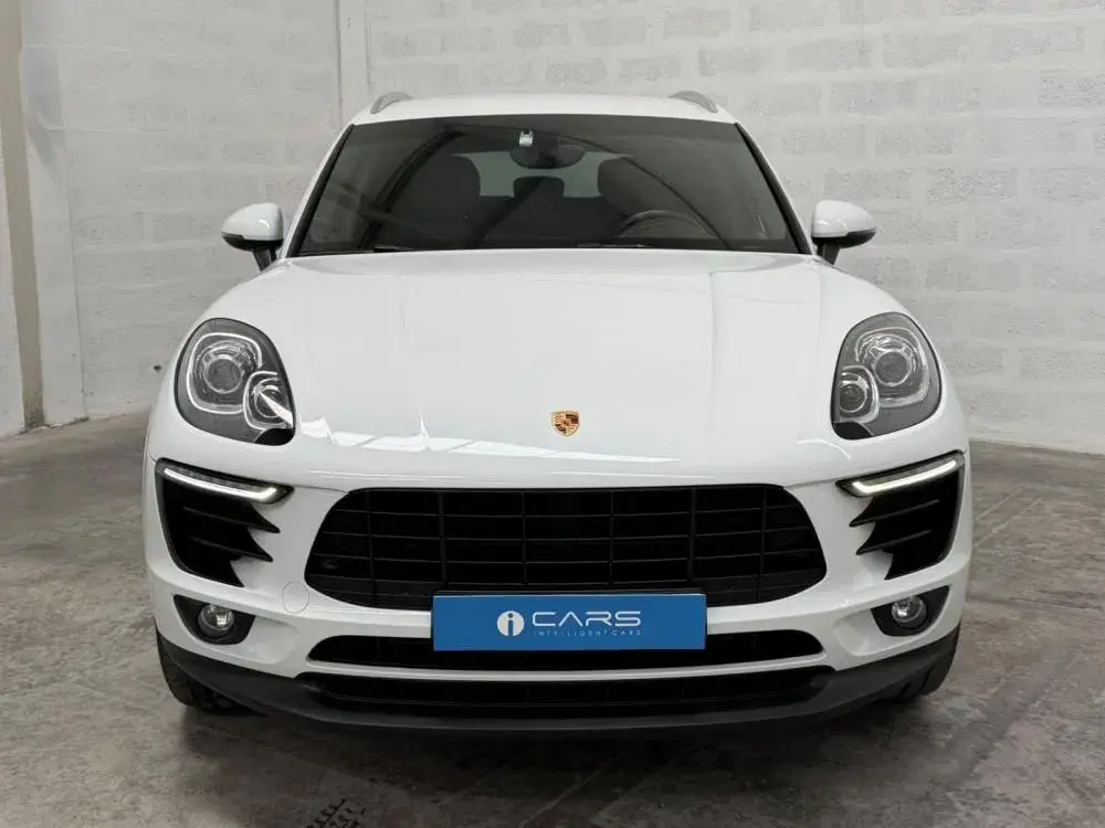 Porsche Macan S 36
