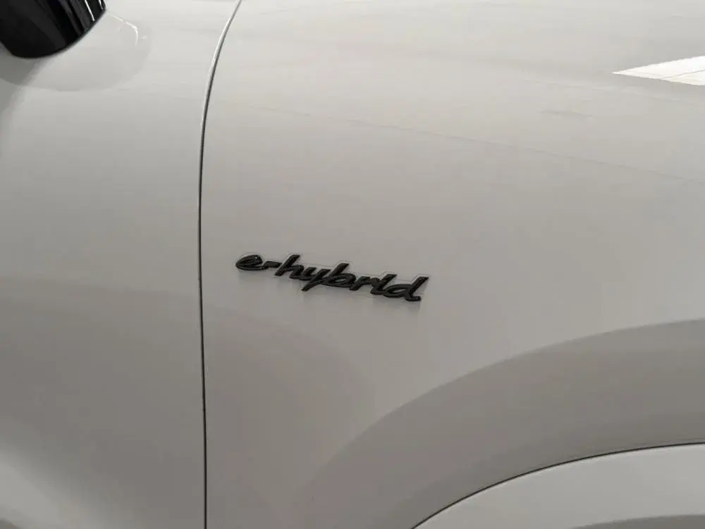 Porsche Cayenne E-Hybrid 5