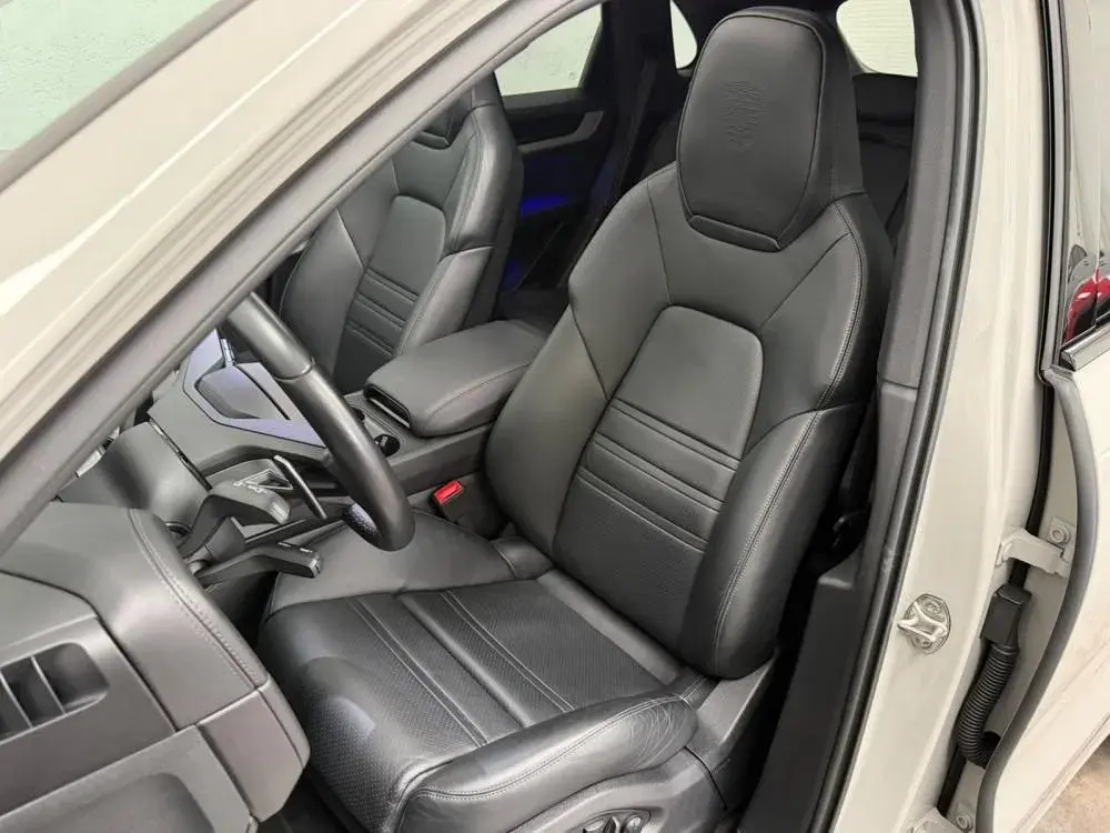 Porsche Cayenne E-Hybrid 9