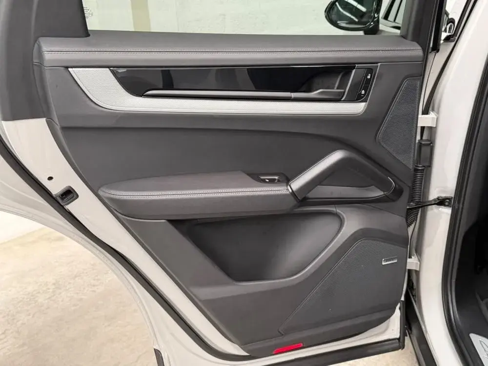 Porsche Cayenne E-Hybrid 41