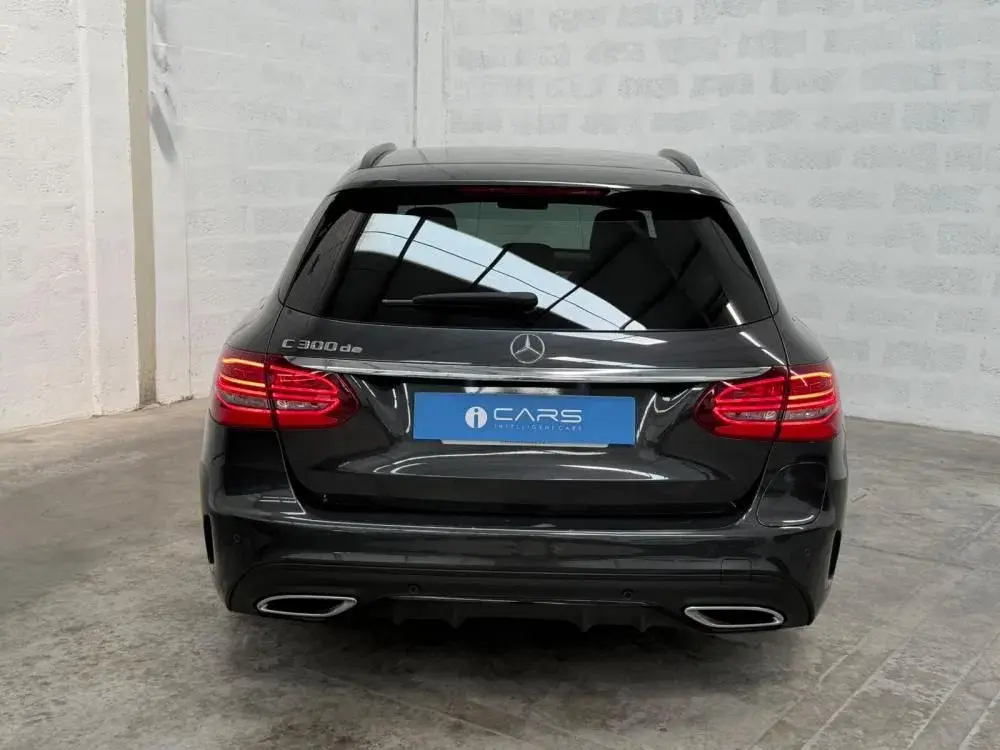 Mercedes-Benz C 300 de AMG Line 5