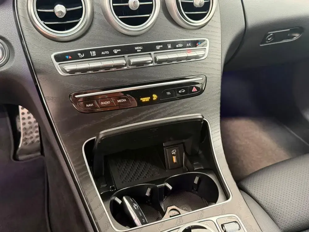 Mercedes-Benz C 300 de AMG Line 40