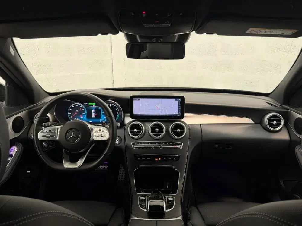 Mercedes-Benz C 300 de AMG Line 58