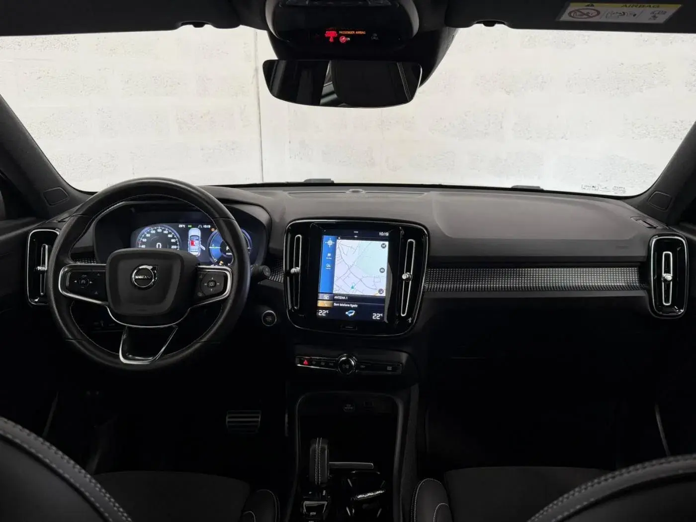 Volvo XC 40 1.5 T4 PHEV R-Design 12