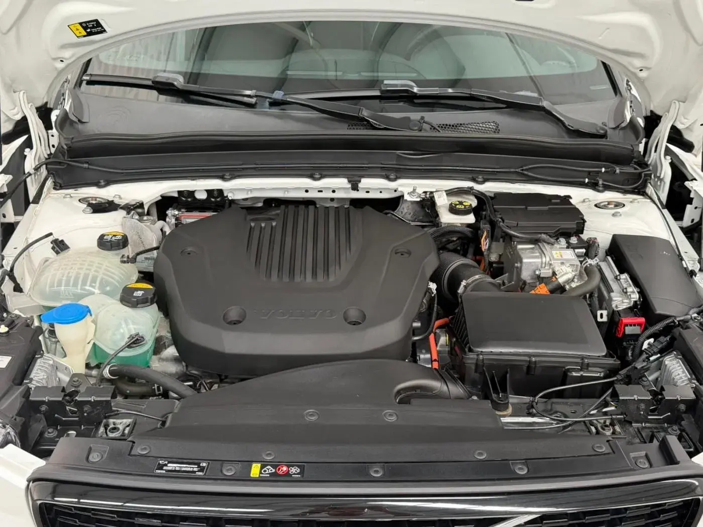 Volvo XC 40 1.5 T4 PHEV R-Design 37