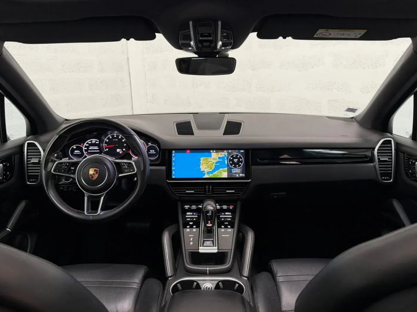 Porsche Cayenne Electric 12