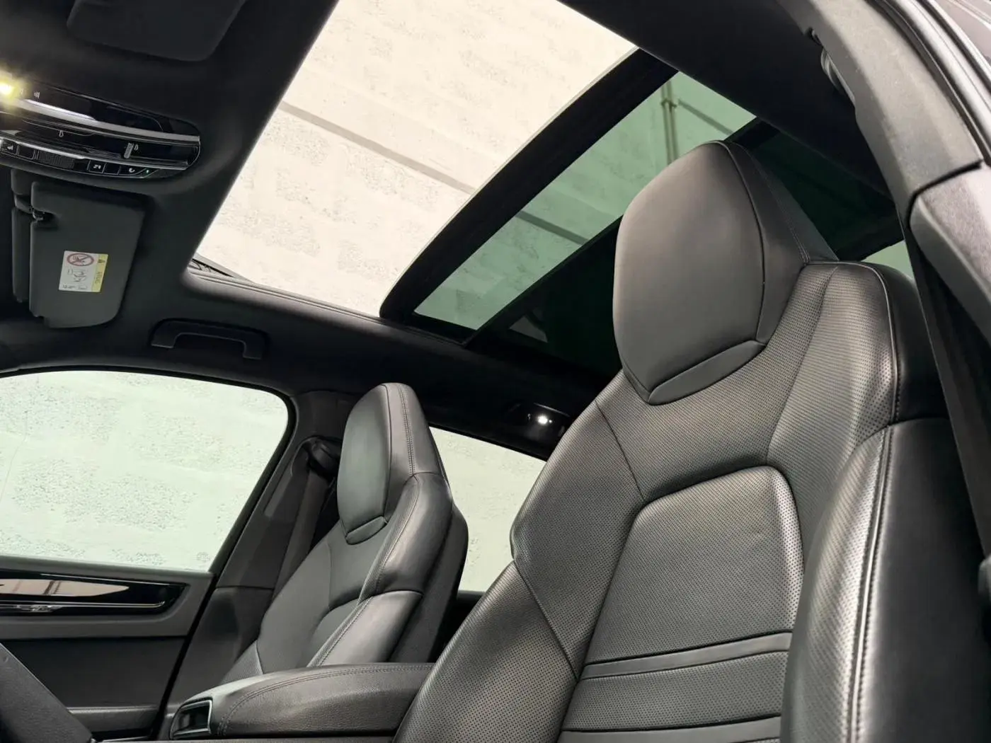 Porsche Cayenne Electric 45
