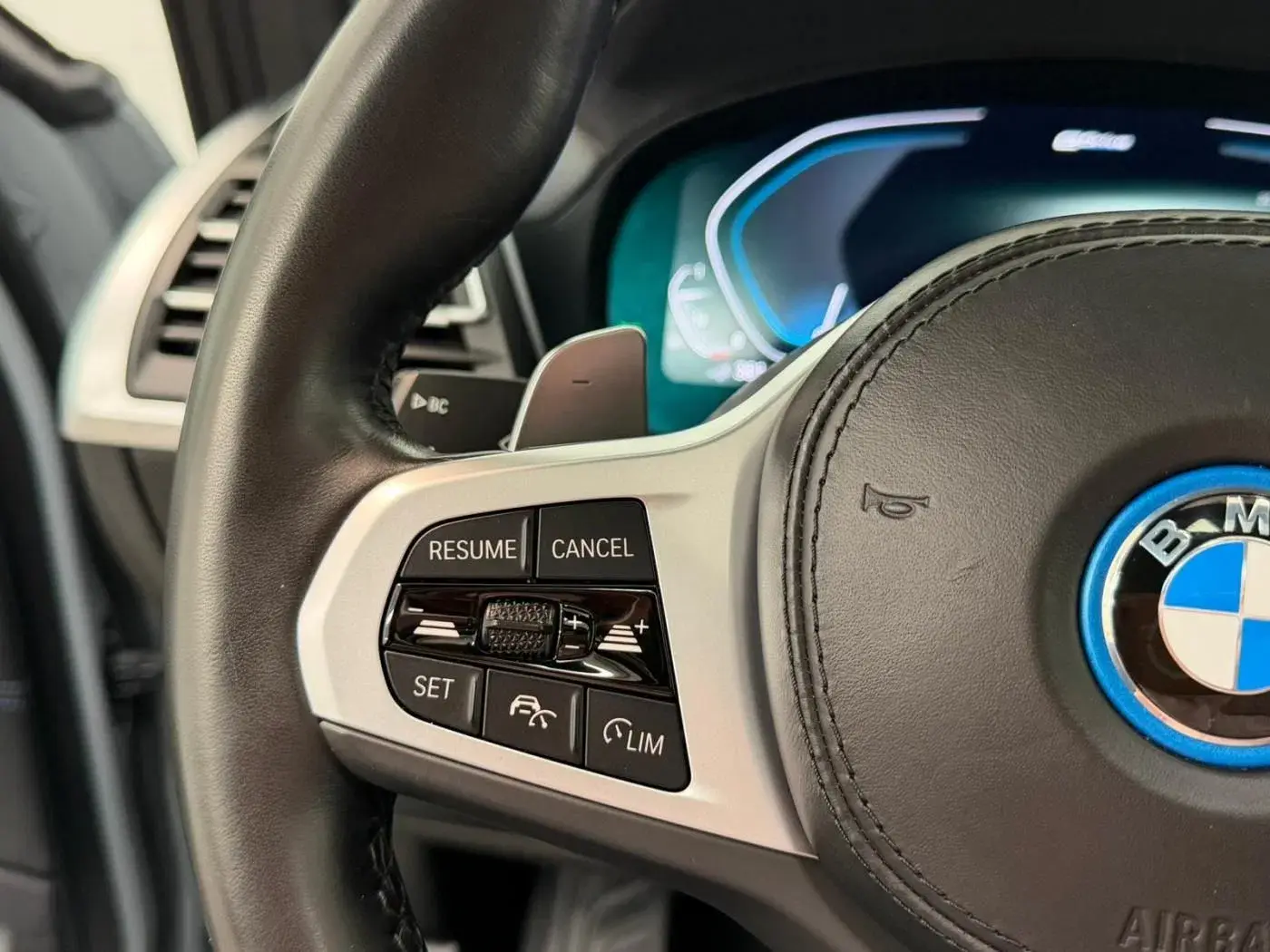 BMW X3 30 e xDrive Pack M Desportivo Pro 12