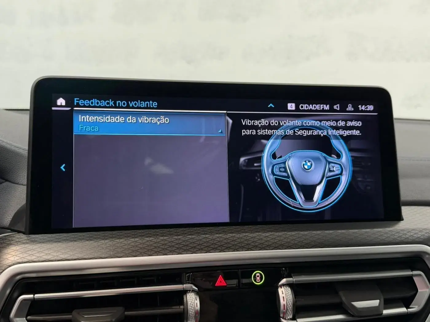 BMW X3 30 e xDrive Pack M Desportivo Pro 31