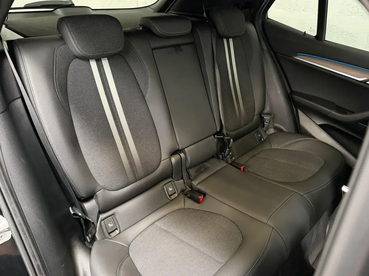 BMW X2 25 e xDrive X Pack M 13
