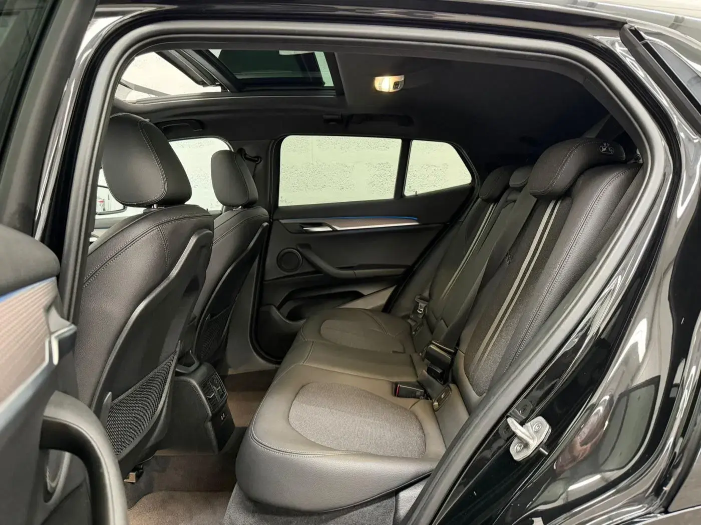 BMW X2 25 e xDrive X Pack M 15