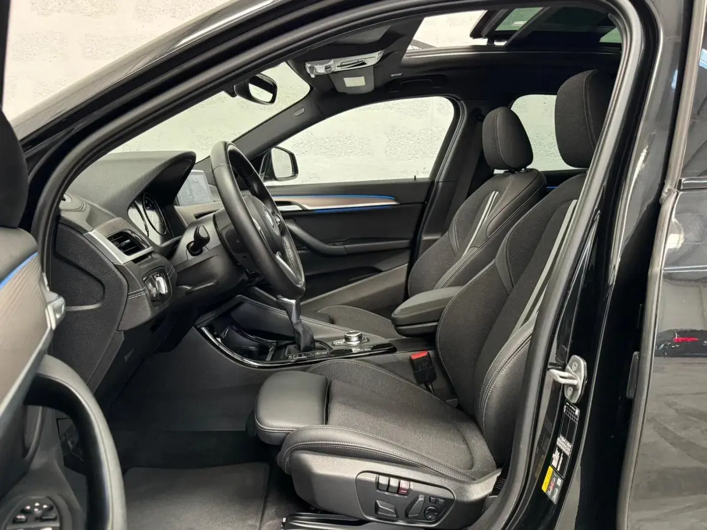 BMW X2 25 e xDrive Pack M 23