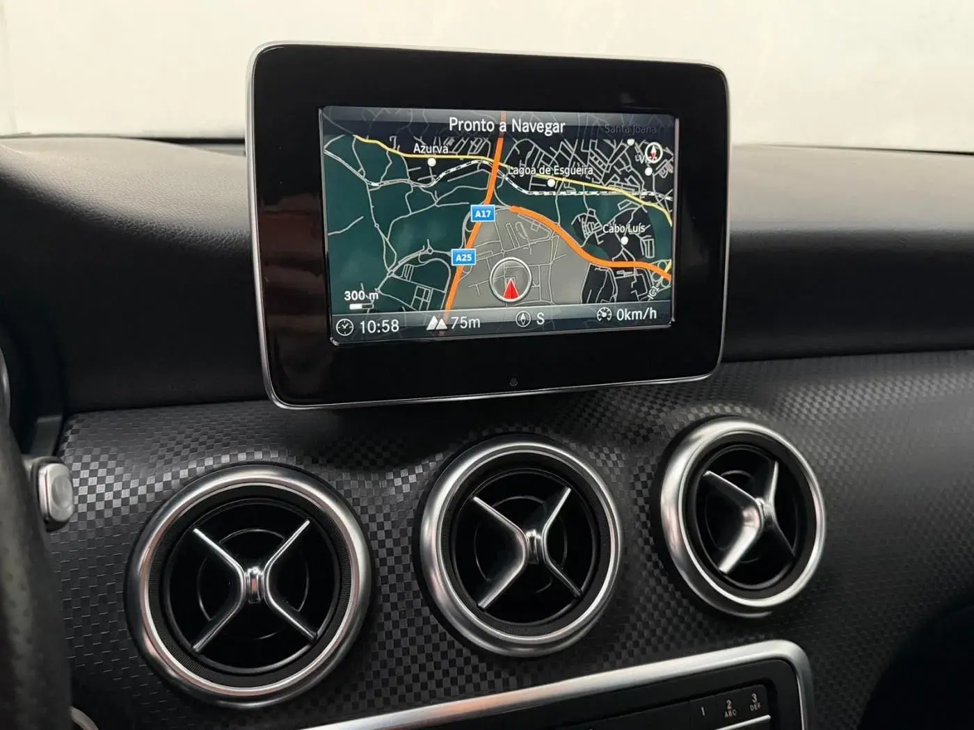 Mercedes-Benz A 180 d 7G-DCT Urban 13