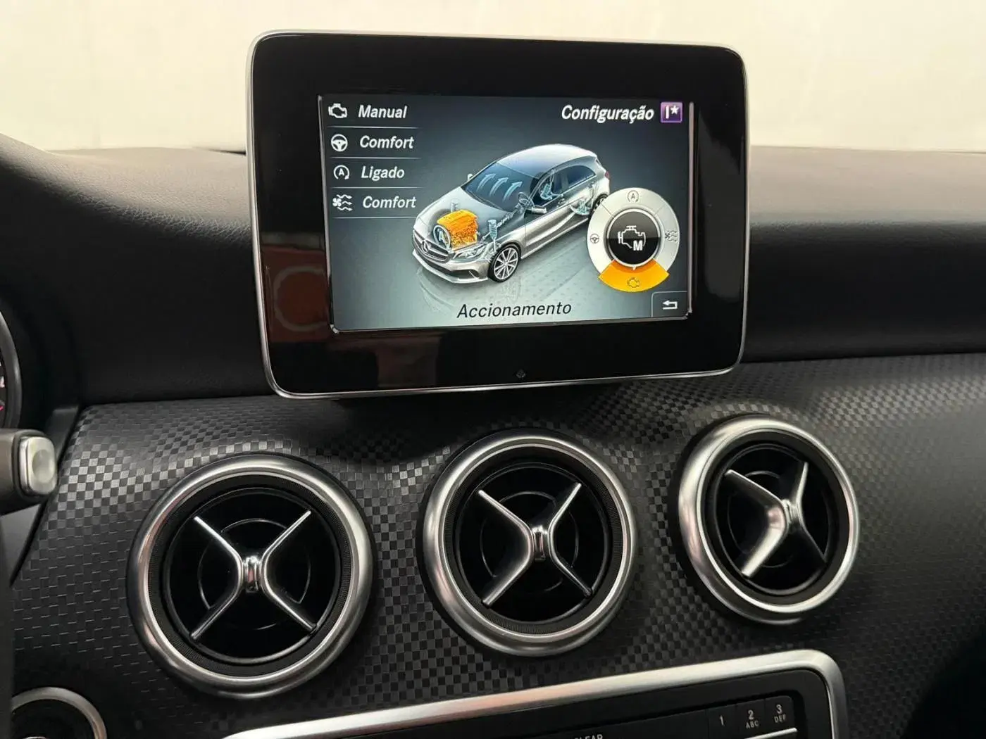 Mercedes-Benz A 180 d 7G-DCT Urban 20