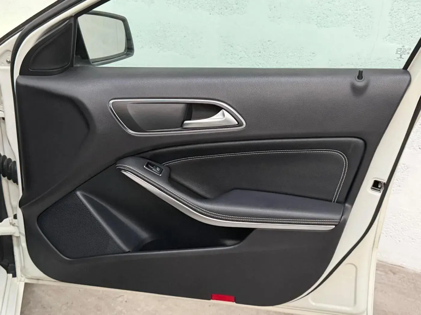 Mercedes-Benz A 180 d 7G-DCT Urban 27