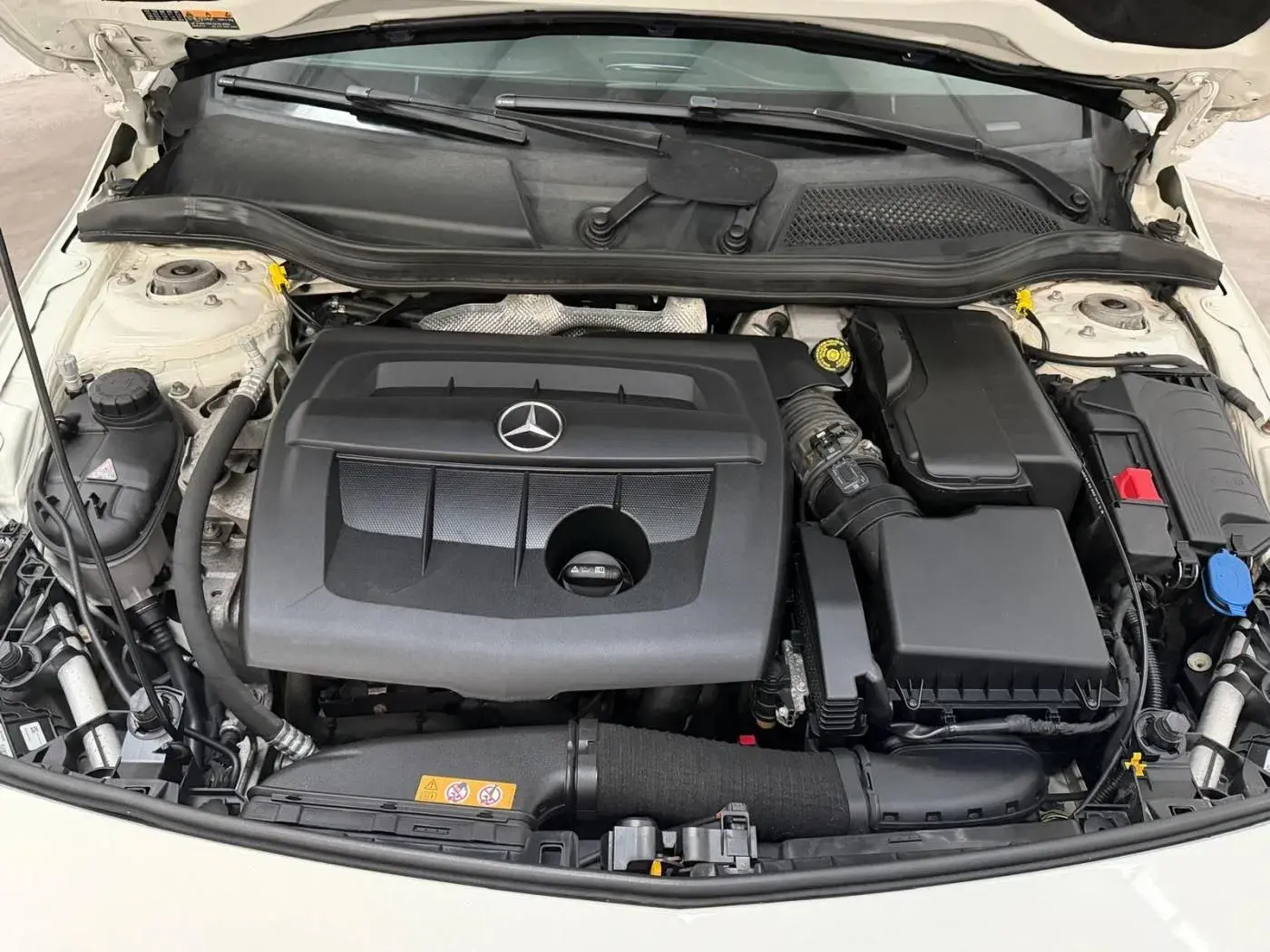 Mercedes-Benz A 180 d 7G-DCT Urban 35
