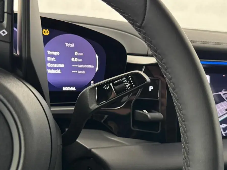 Porsche Macan Electric 4 20