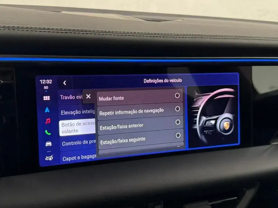 Porsche Macan Electric 4 31
