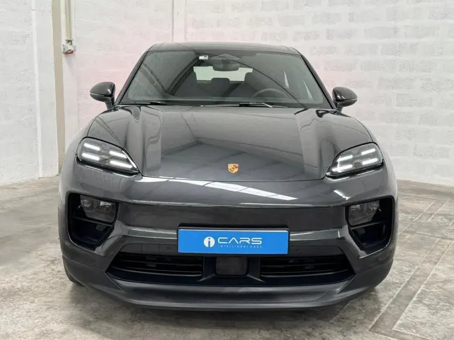 Porsche Macan Electric 4 56
