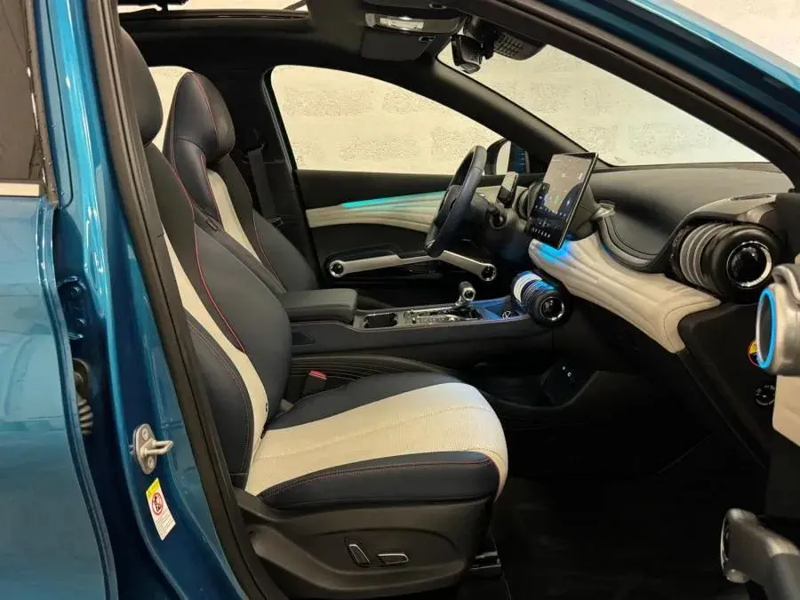 BYD Atto 3 60.48 kWh Design 44