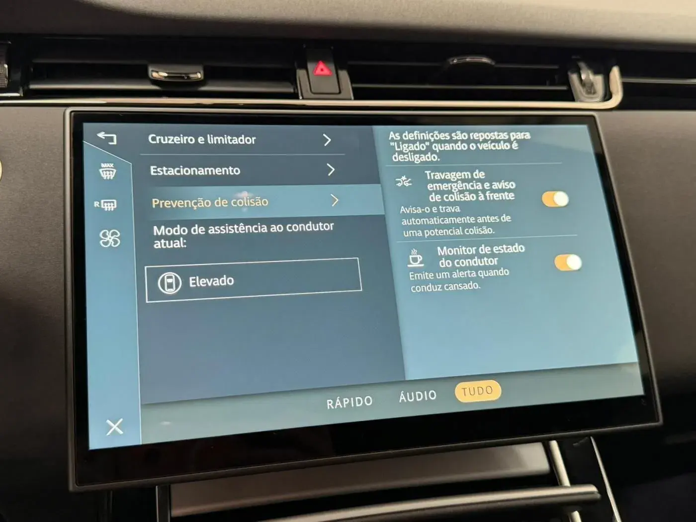 Land Rover Range Rover Evoque 1.5 P300e AWD Auto 21