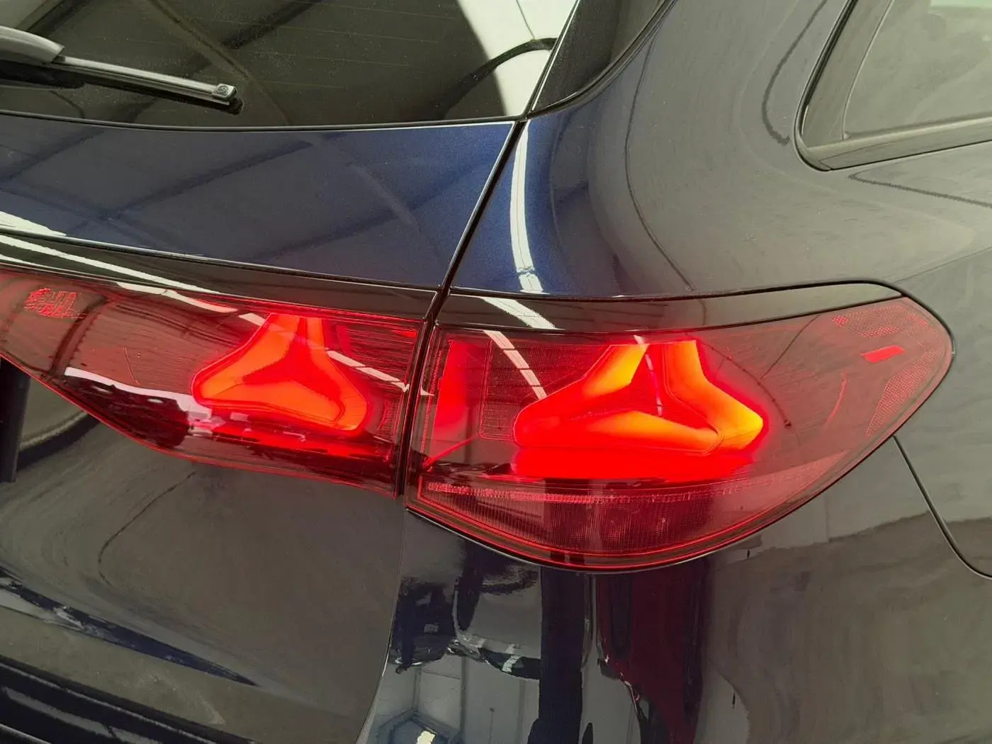 Mercedes-Benz E 300 de 9