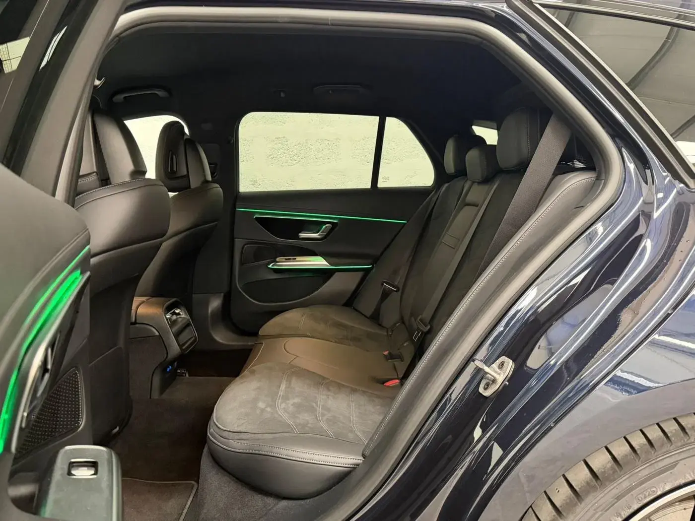 Mercedes-Benz E 300 de 45